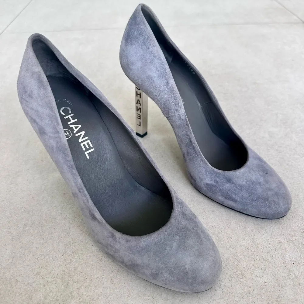 Chanel Logo Embossed Metallic High Heel Grey Suede Pumps EU 39 US 8-8.5